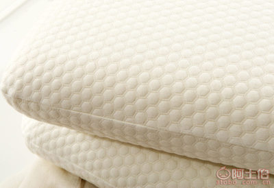 福音來(lái)慢回彈記憶枕 水立方面包設(shè)計(jì)與舒適睡眠的完美結(jié)合